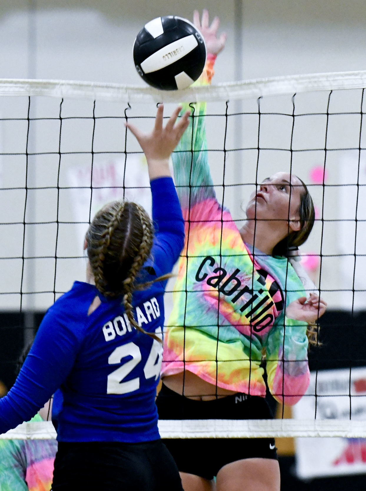 091219 Lompoc Cabrillo volleyball 04.jpg
